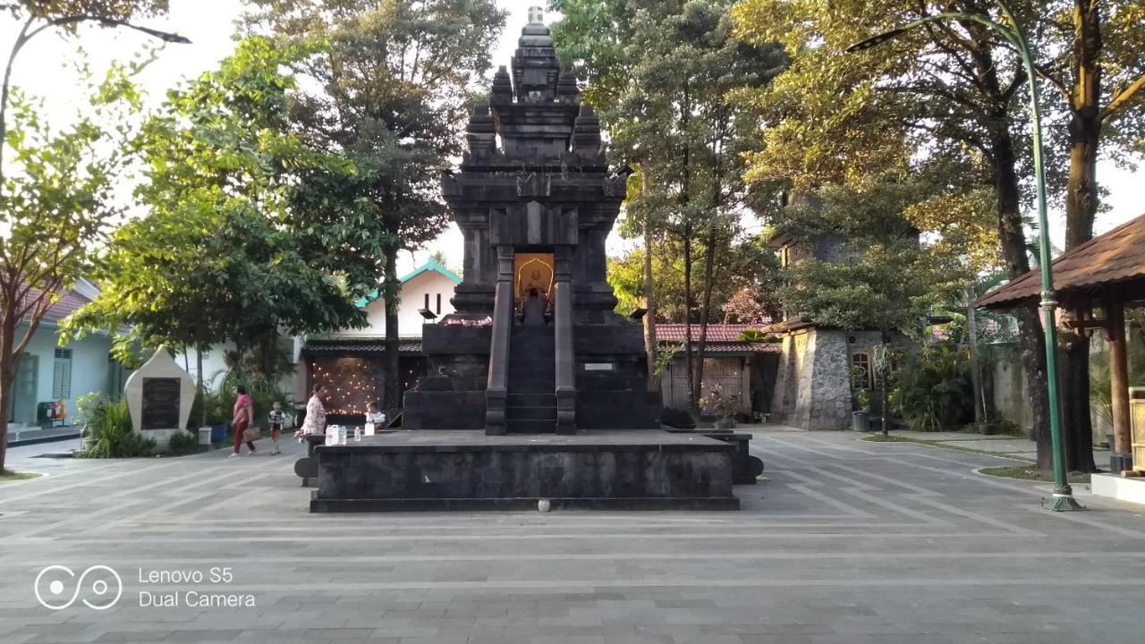 Rumah Singgah Peziarah Ganjuran Bantul Luaran gambar