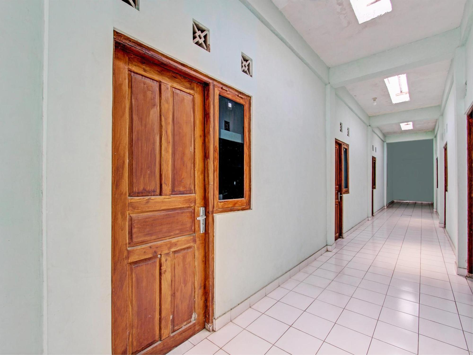 Rumah Singgah Peziarah Ganjuran Bantul Luaran gambar